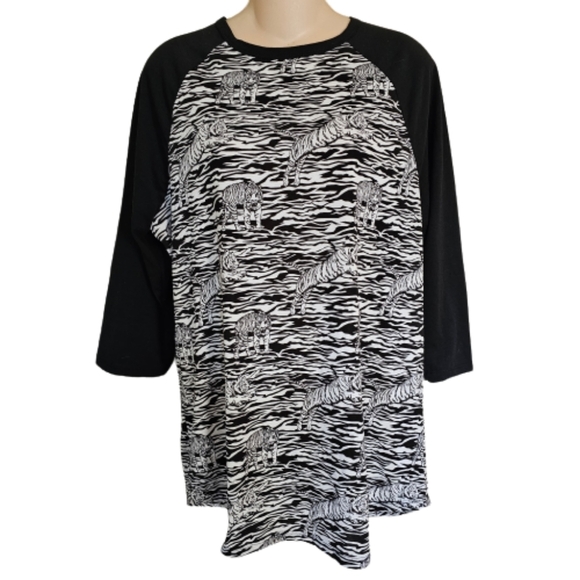 LuLaRoe Randy Black White Zebra Tiger Raglan Sleeve Top Size Women's XL - Picture 2 of 10